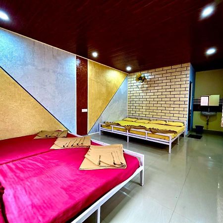 Dandeli Goldfinch Resort Eksteriør billede
