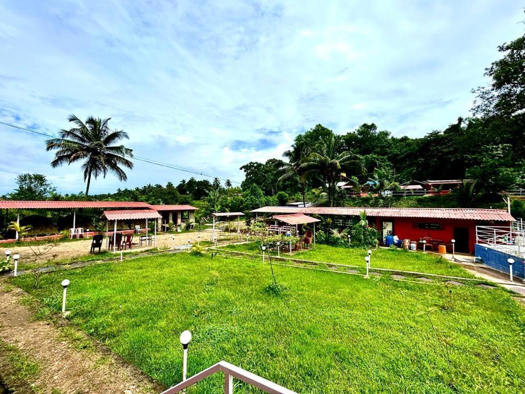 Dandeli Goldfinch Resort Eksteriør billede